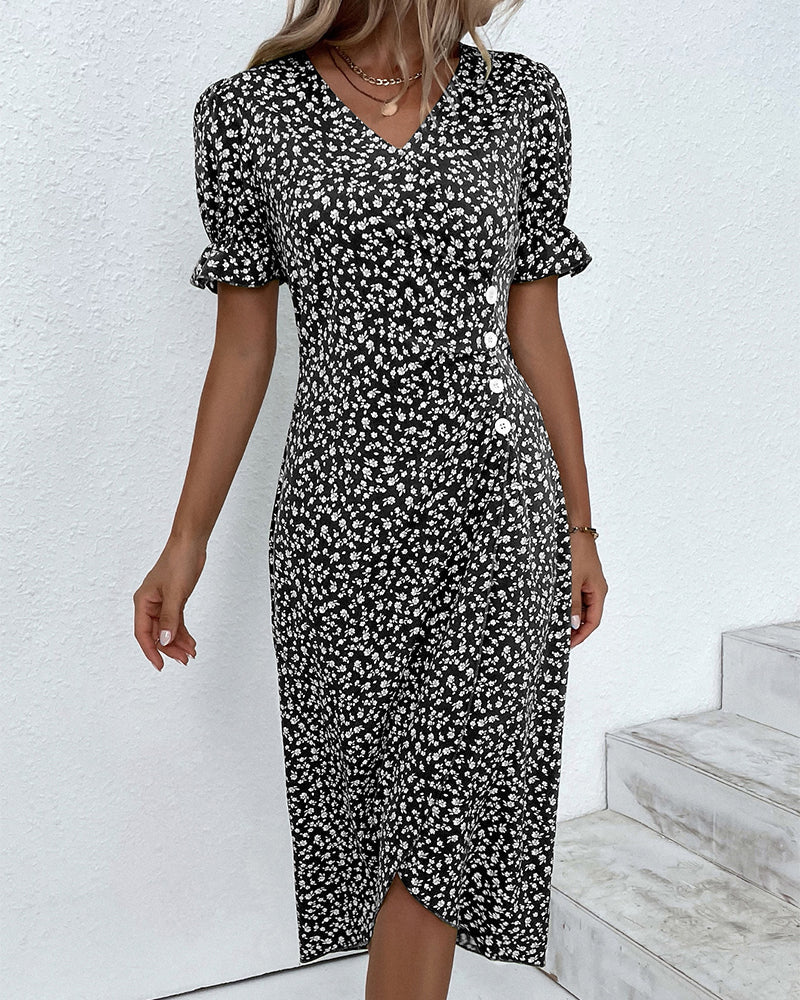 Sophie – Floral Print Short-Sleeve Dress 🌸✨