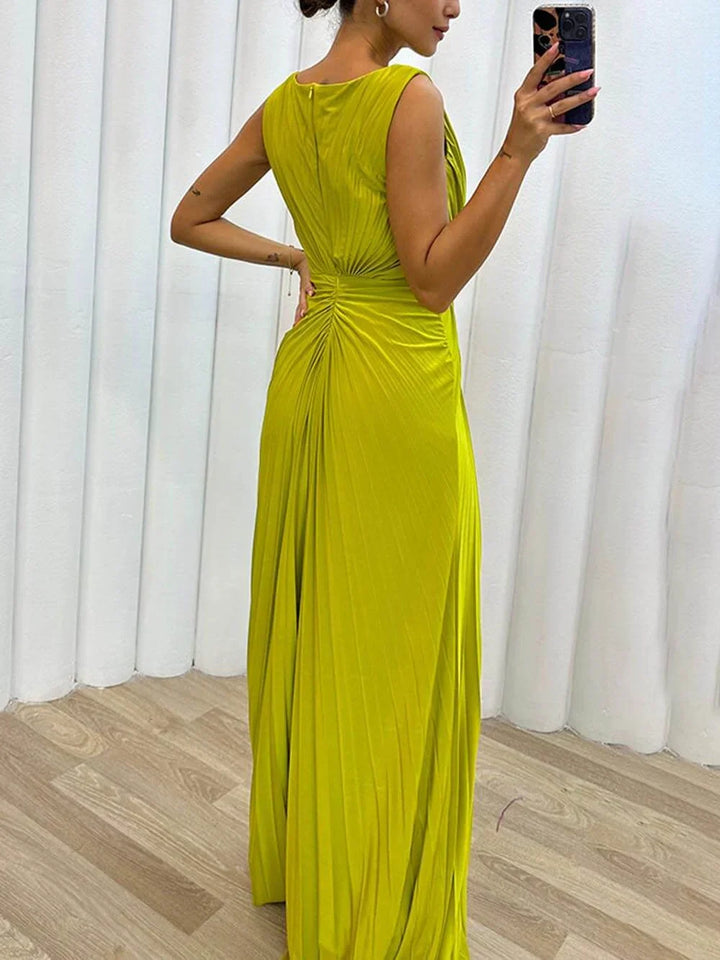 Davina - Flowing Pleated Maxi Dress
