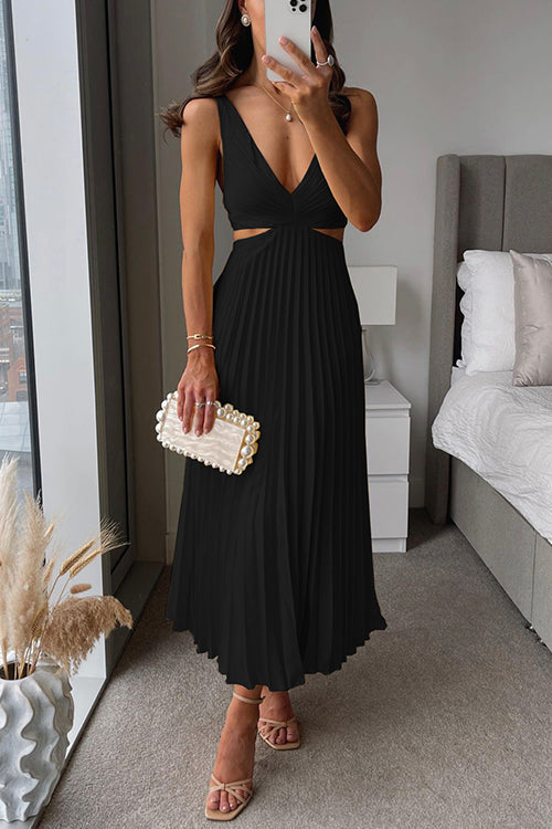 Ada - Backless Pleated Long Dress