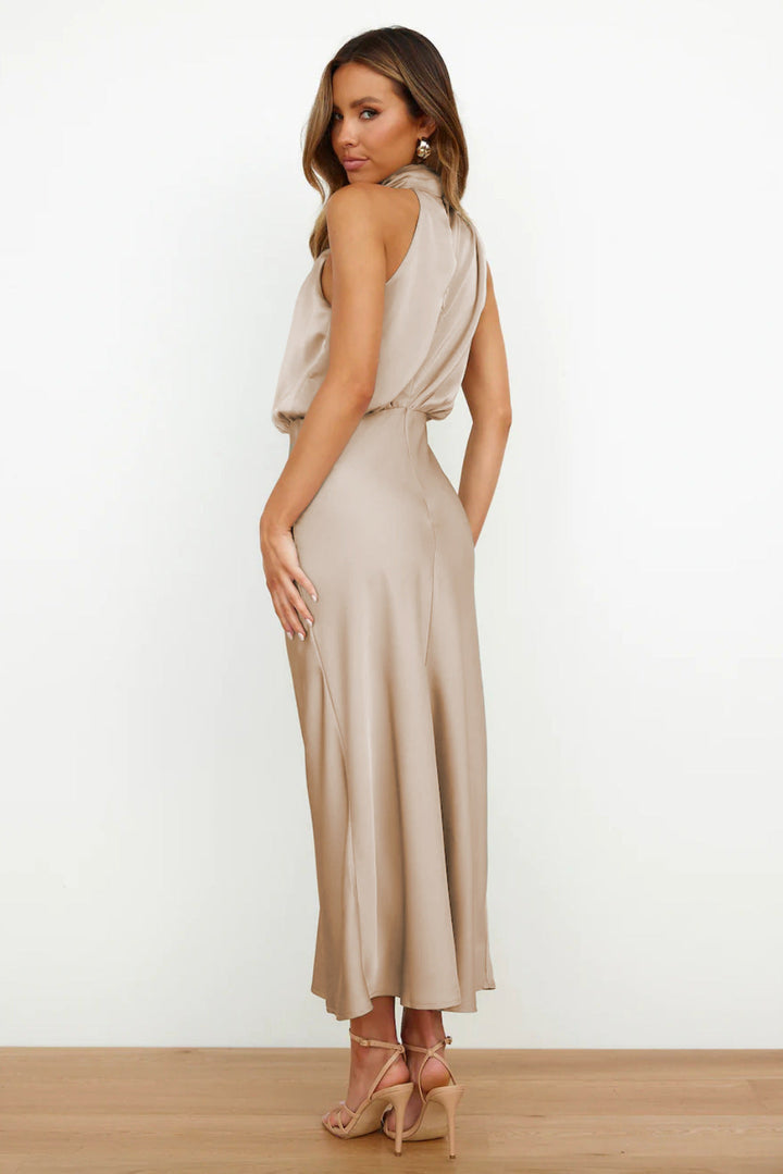 Lily – Elegant Halter Neck Satin Maxi Dress