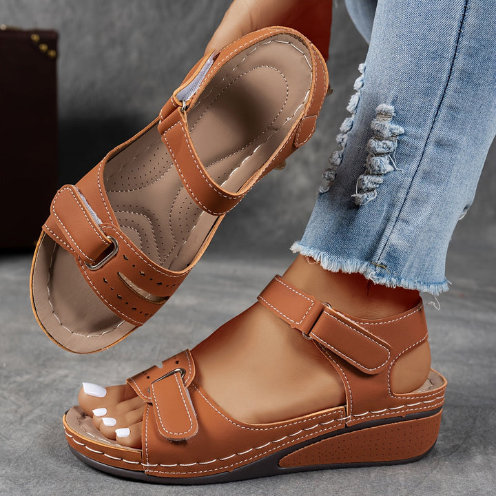 Nyx | Stability + summer sandal