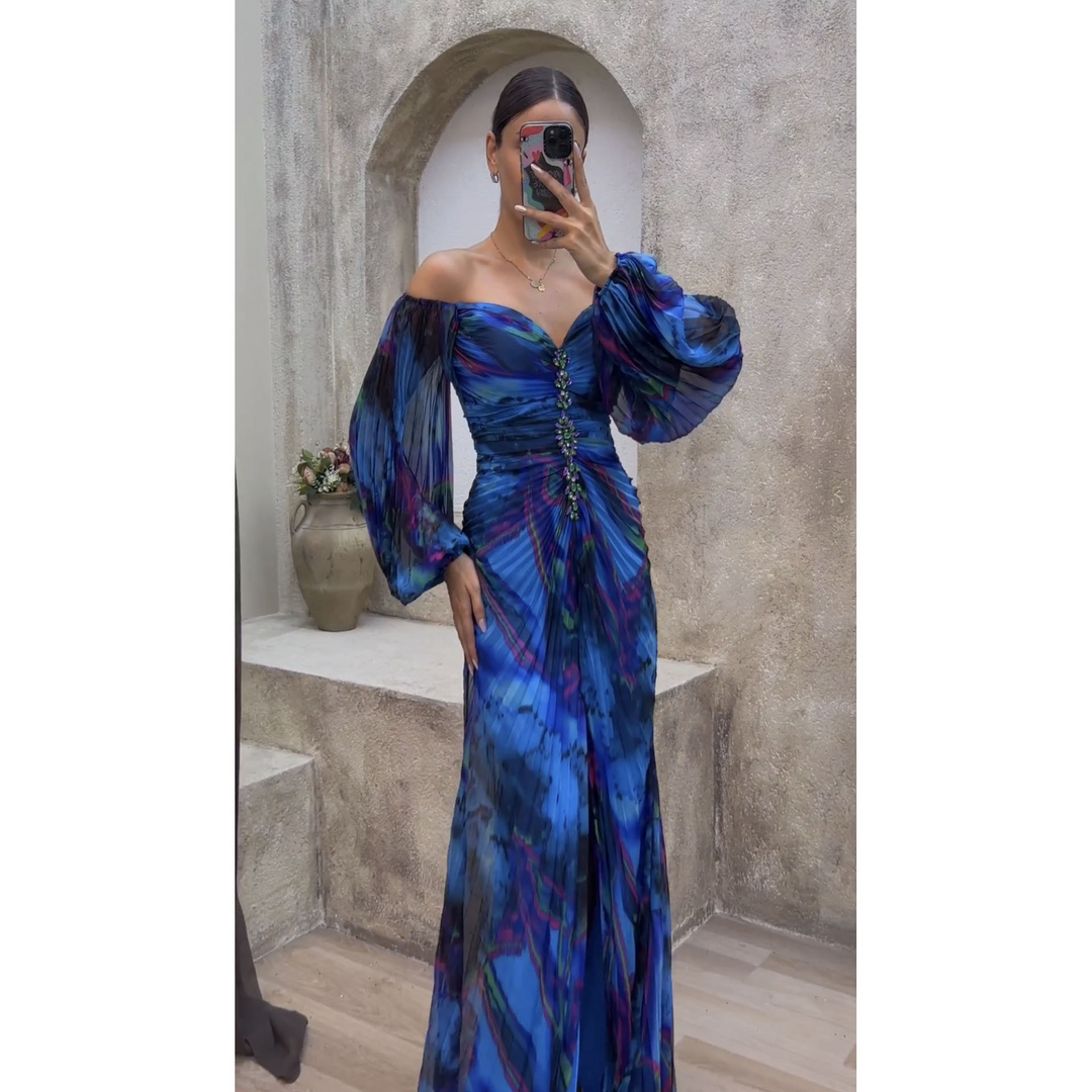 Gisselle - Pleated Loose V-Neck Dress