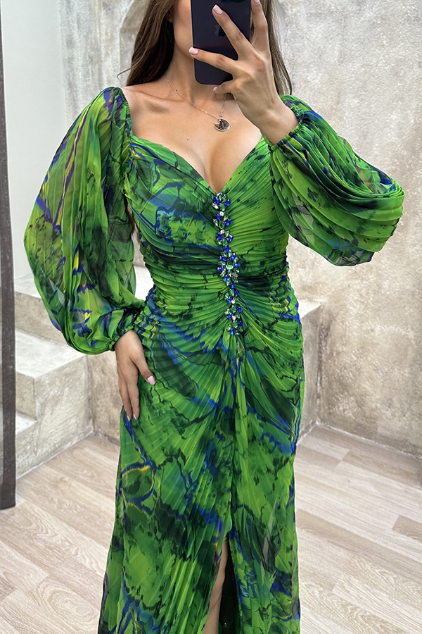 Gisselle - Pleated Loose V-Neck Dress