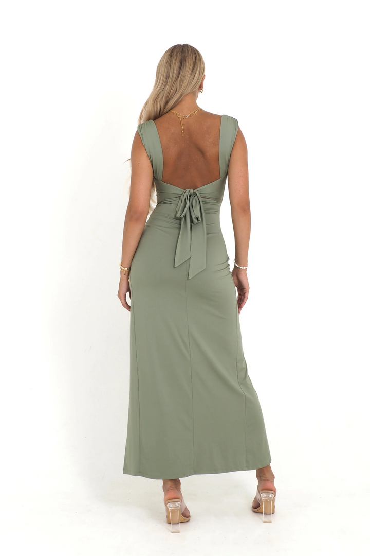 Luna – Elegant Long Dress
