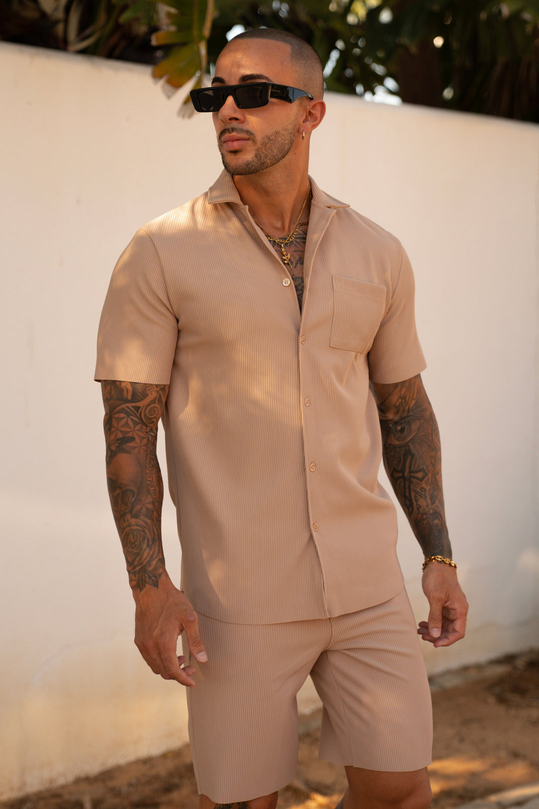 THE MYKA SET - BLOUSE + SHORT - BEIGE