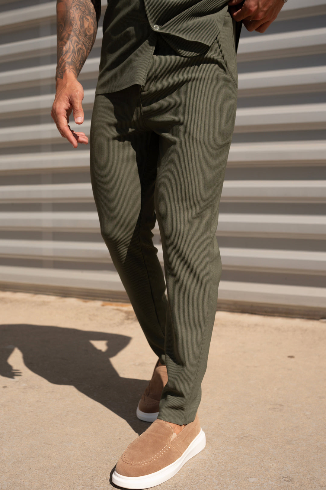 THE IBIZA SET - BLOUSE + PANTS - KHAKI