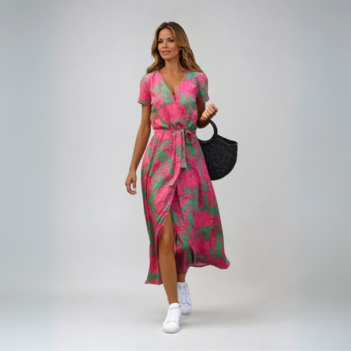 Suzanne - Elegant Dress with a V-Neck