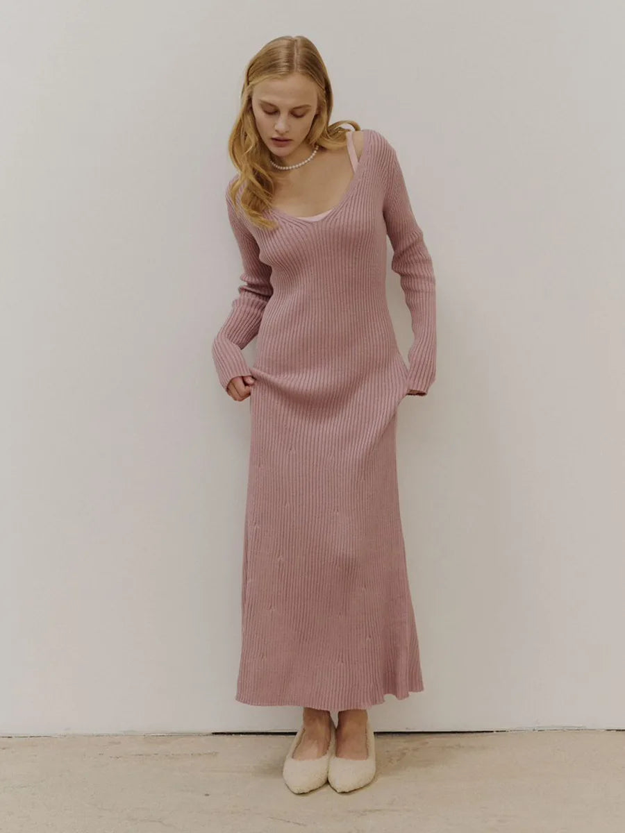 Chic Midi Dress with Parisian Knit