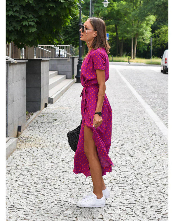 Suzanne - Elegant Dress with a V-Neck