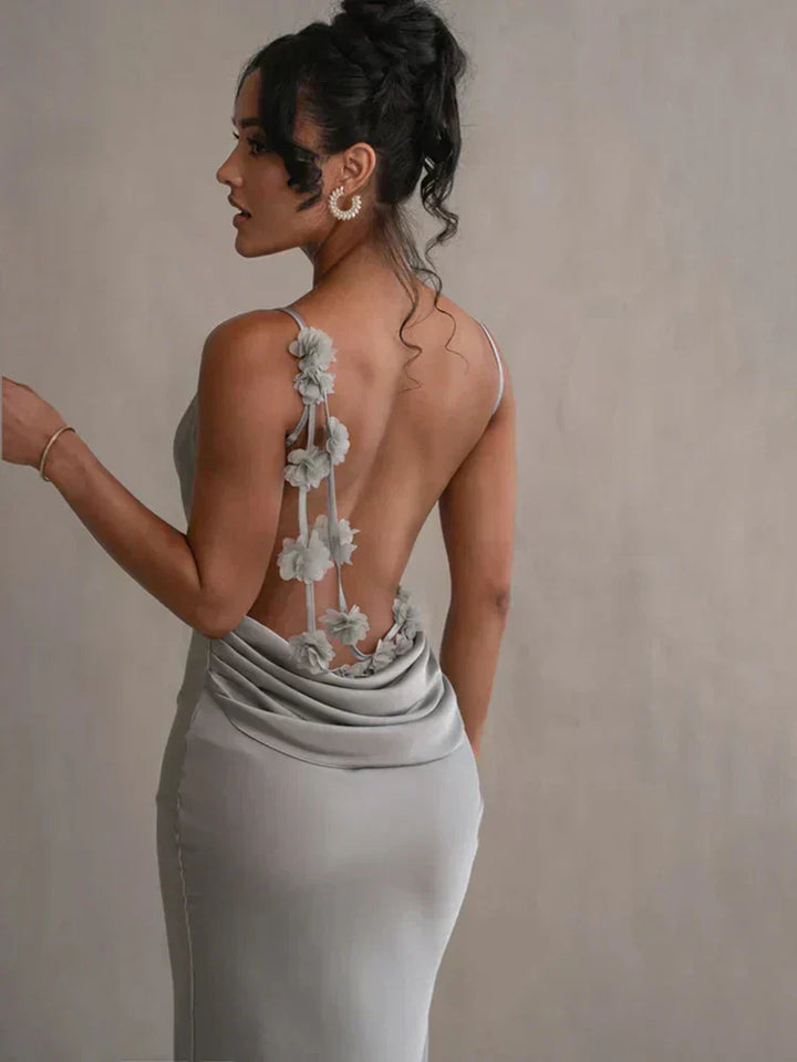 Madelyn – Backless Floral Maxi Dress