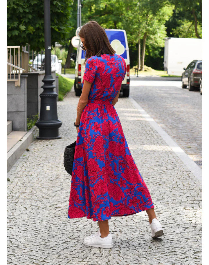 Suzanne - Elegant Dress with a V-Neck