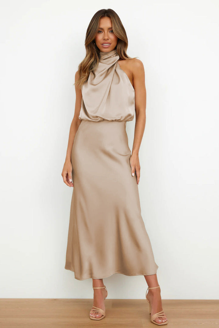 Lily – Elegant Halter Neck Satin Maxi Dress