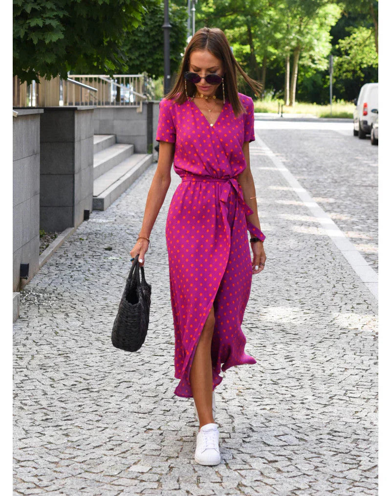Suzanne - Elegant Dress with a V-Neck