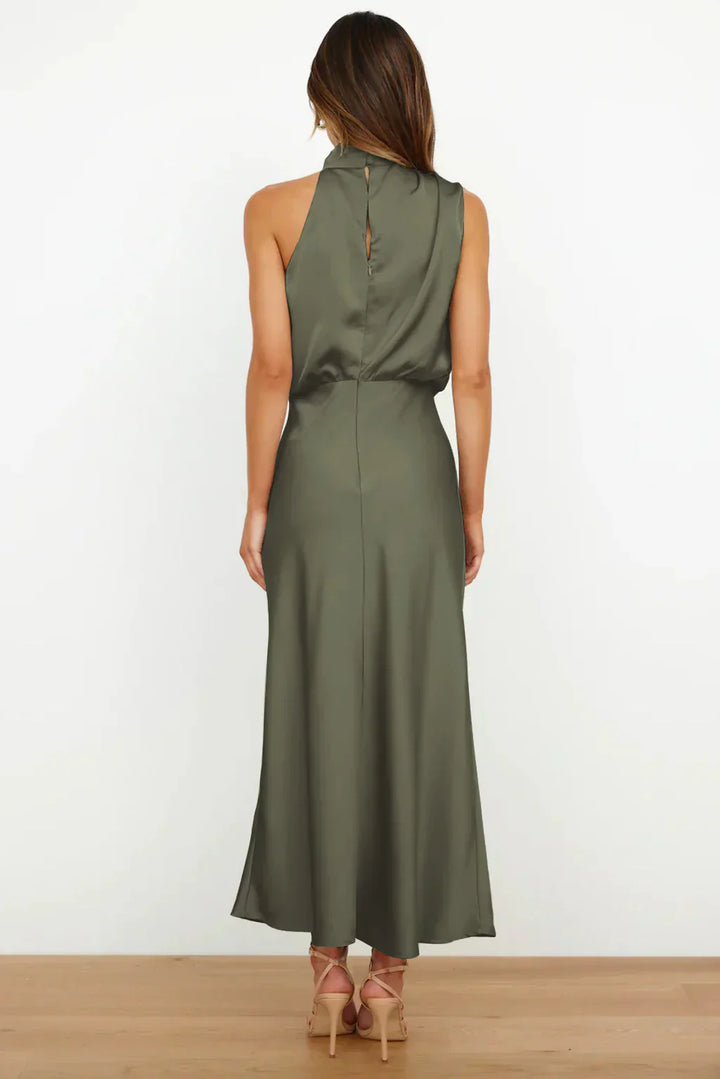 Lily – Elegant Halter Neck Satin Maxi Dress