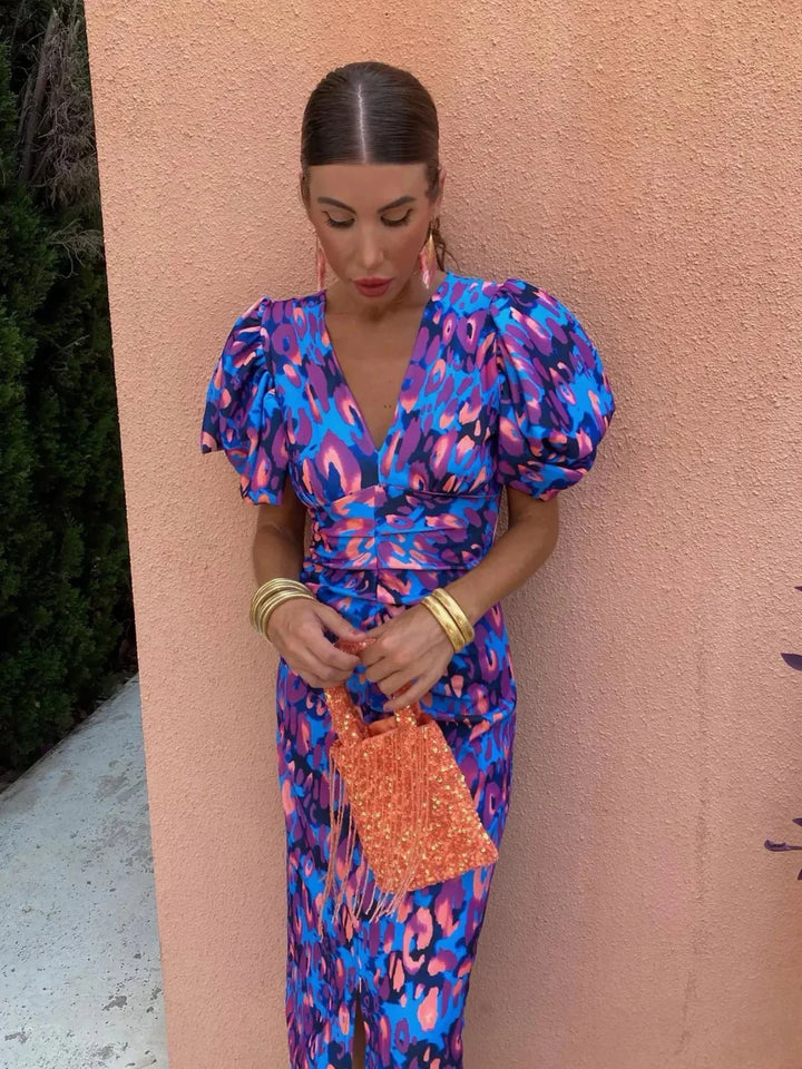 Amelia® | Vibrant Dress with Pleated Sleeves